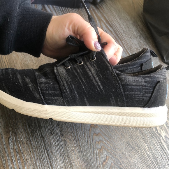 TOMS Del Rey Sneaker - Picture 1 of 4